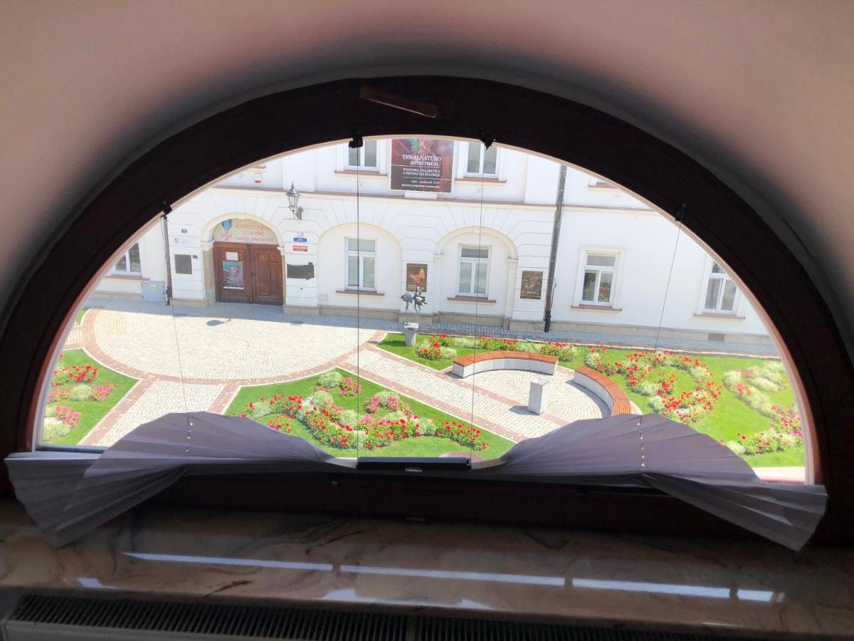 Hostel Promenada Rzeszów Εξωτερικό φωτογραφία