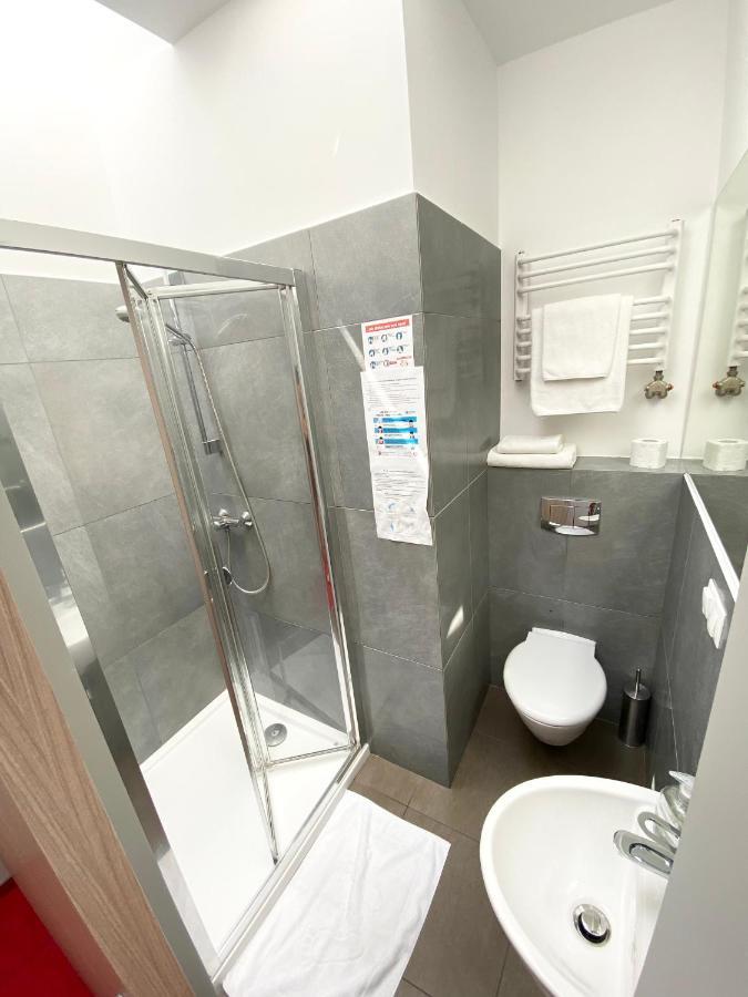 Hostel Promenada Rzeszów Εξωτερικό φωτογραφία