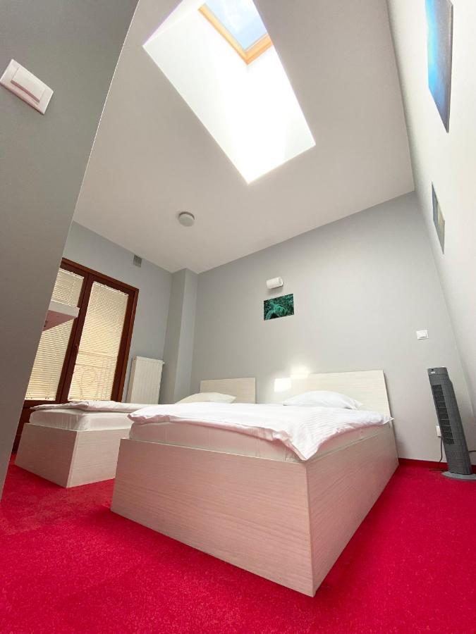 Hostel Promenada Rzeszów Εξωτερικό φωτογραφία