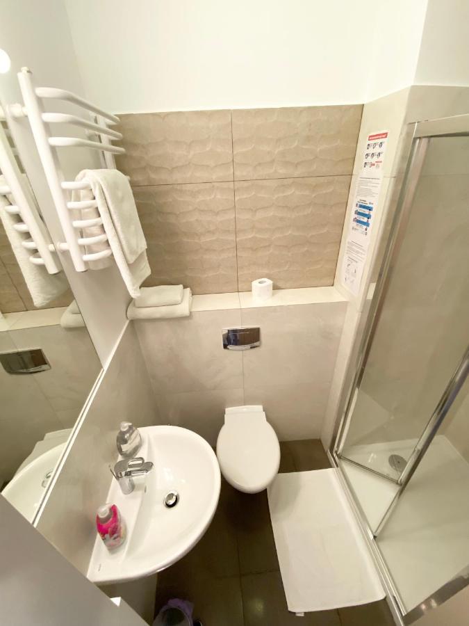 Hostel Promenada Rzeszów Εξωτερικό φωτογραφία