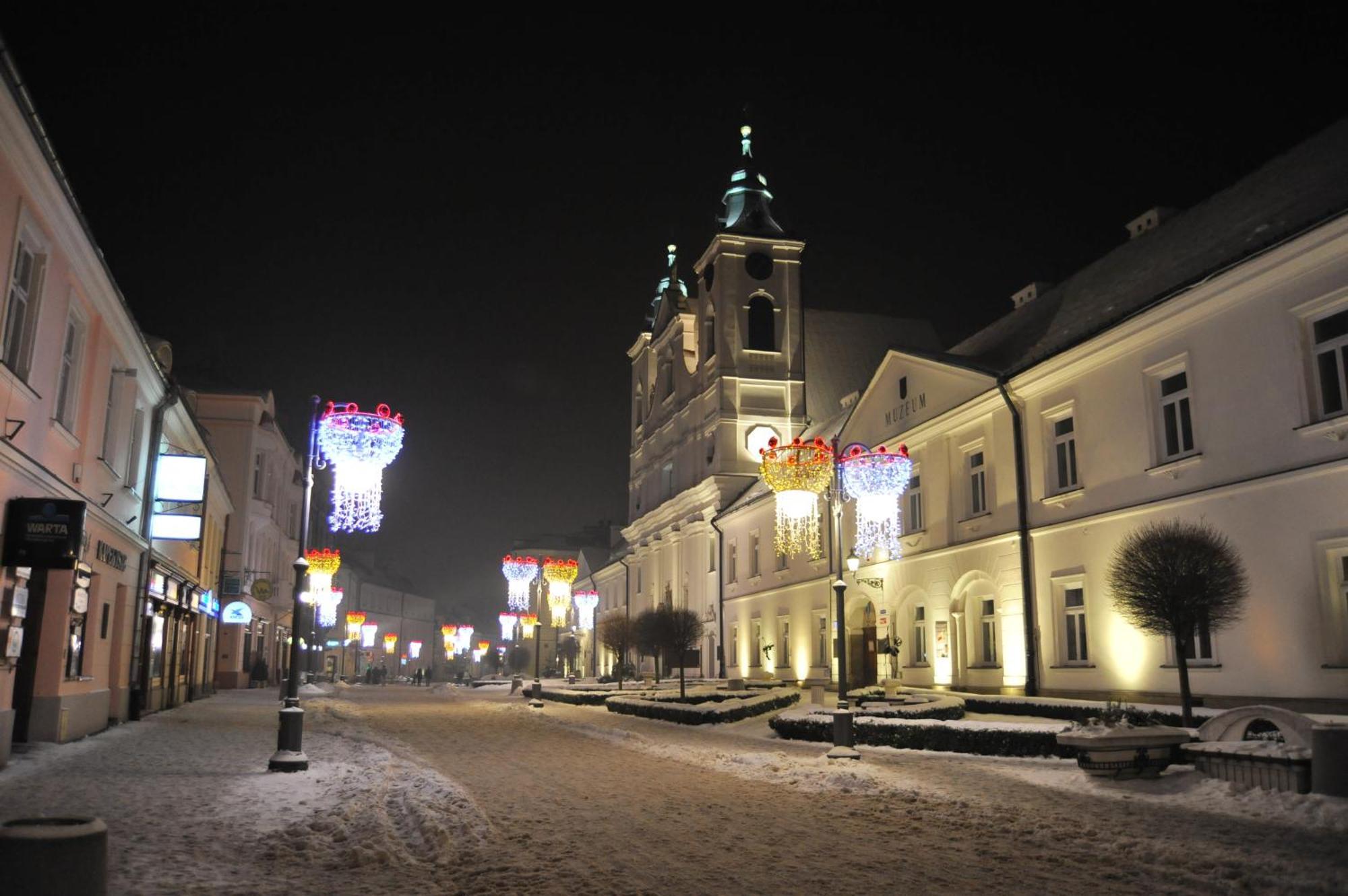 Hostel Promenada Rzeszów Εξωτερικό φωτογραφία
